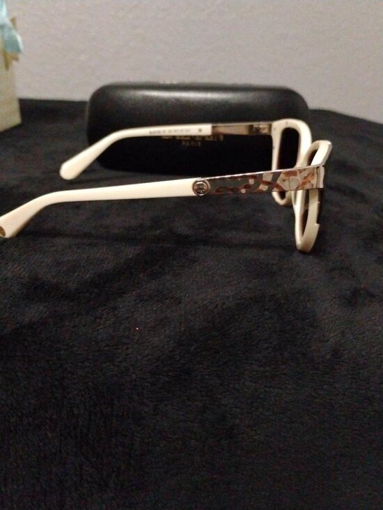 Balmain Paris Women\'s Cream Cat Eye Sunglasses with Case Like New main image 5
